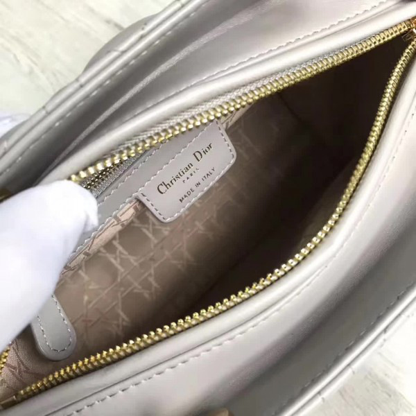 cohotbag lady D10r 1569