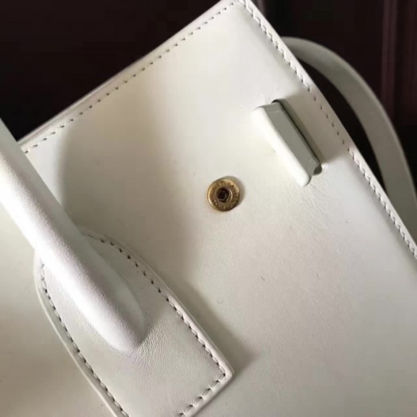 Y51 sac de jour in grained leather 4901 26cm x 21cm x 13cm