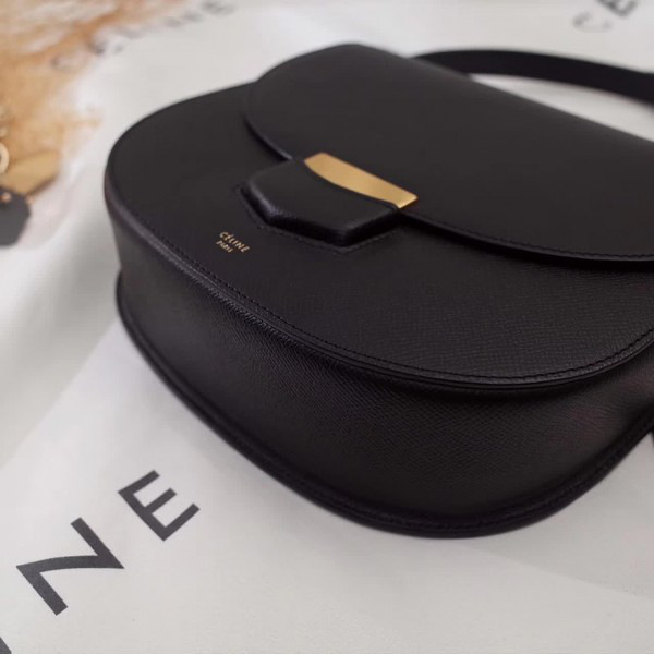 Ce1i*e leather compact ttrotteur z1117 19cm x 7cmx 16cm