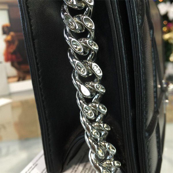 D10r ama 1749 21.5cm x 6.5cm x 13cm