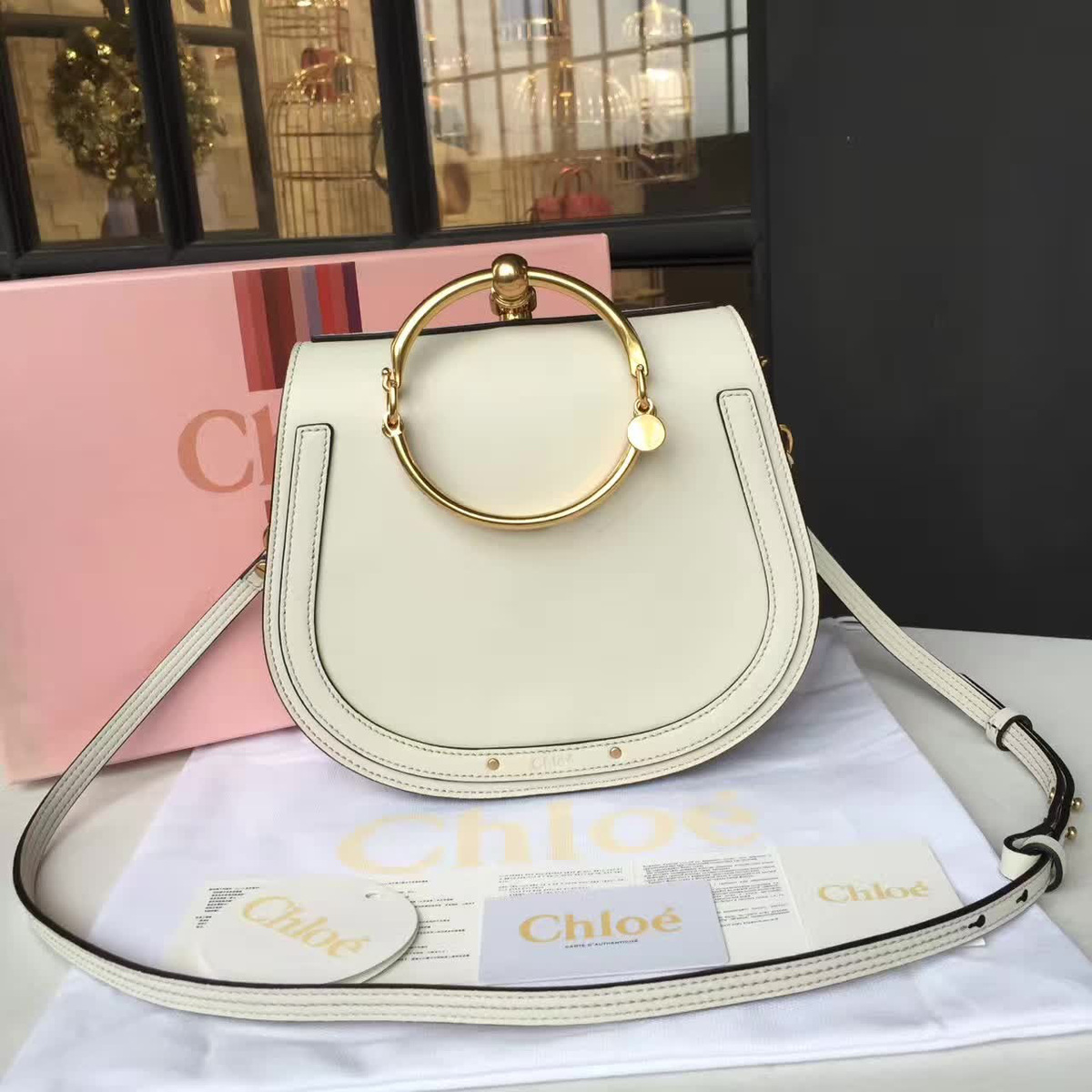 Chloe leather nile z1342 24cm x 8.5cm x 20cm