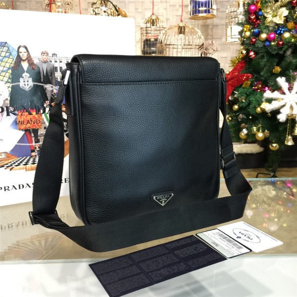 Pra*a cortex shoulder bag z3889 26cm x 7.5cm x 27cm