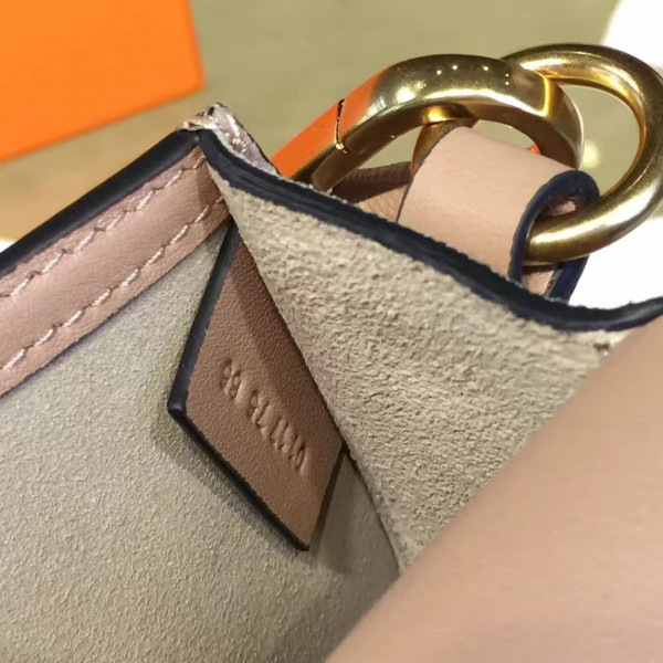 Chloe leather nile z1336 19.5cm x 6.5cm x 16cm