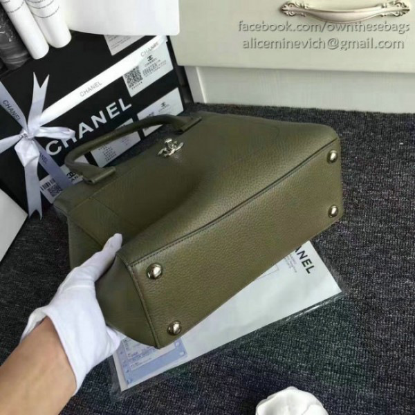 Ch**el calfskin large shopping bag green