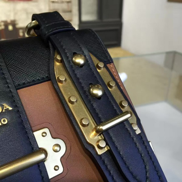 Pra*a cahier leather shoulder bag brown 4203 20cm x 6cm x 13cm