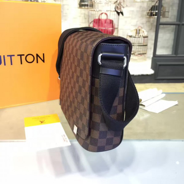 l0vis Vvtt0n district cohotbag pm damier ebene3429