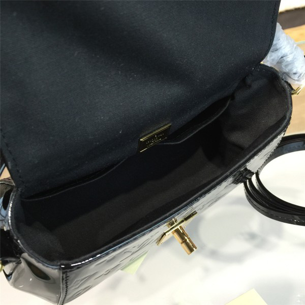 l0vis Vvtt0n pasadena monogram vernis leather noir3717 19cm x 9cm x 14.5cm