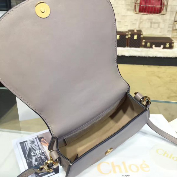Chloe leather nile z1331 19.5cm x 6.5cm x 16cm