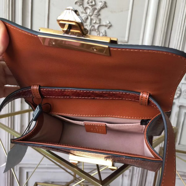 Gvc*1 shoulder bag 2521  20.5cmx6cmx15.5cm