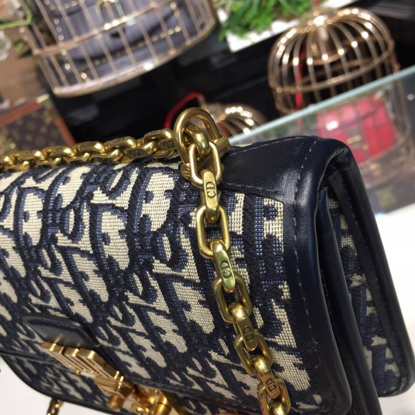 D10r addict 24*5*16cm