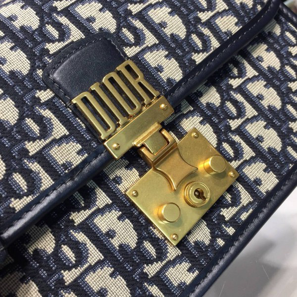 D10r addict 24*5*16cm