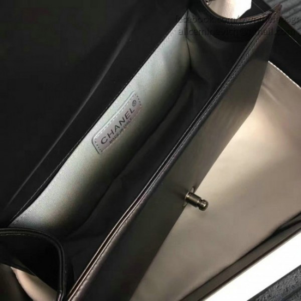 Ch**el quilted lambskin gold-tone metal flap bag white and black