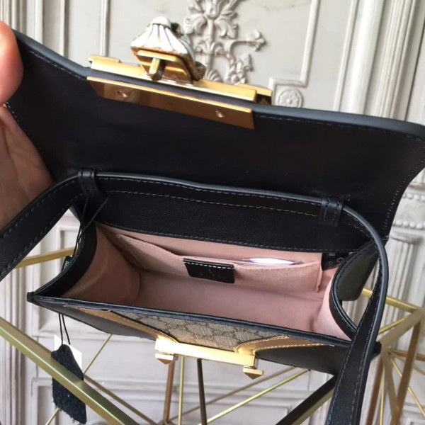 Gvc*1 shoulder bag  2145 20.5cmx6cmx15.5cm