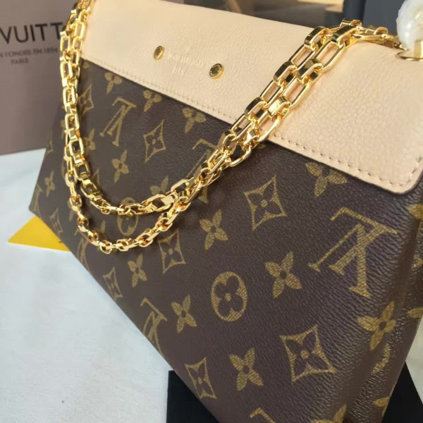 l0vis Vvtt0n monogram pallas chain 3284 26cm x 17 cmx 6 cm