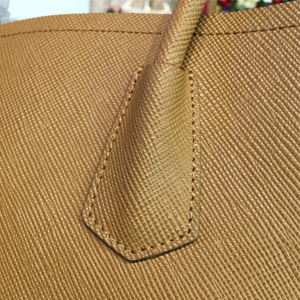 Pra*a cortex double medium bag z4084 32.5cm x 13.5cm x 24.5cm