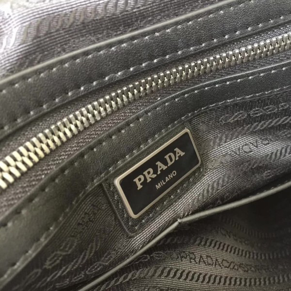 Pra*a leather briefcase 4195 36cm x 6.5cm x 28cm