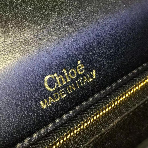 Chloe leather nile z1346 19.5cm x 6.5cm x 16cm