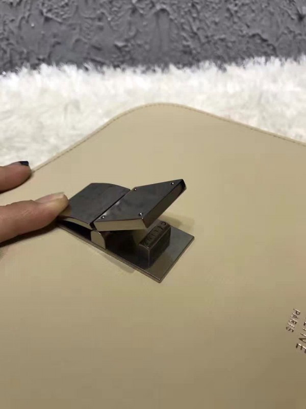 Ce1i*e leather classic z1168 24cm x 18cm x 6cm