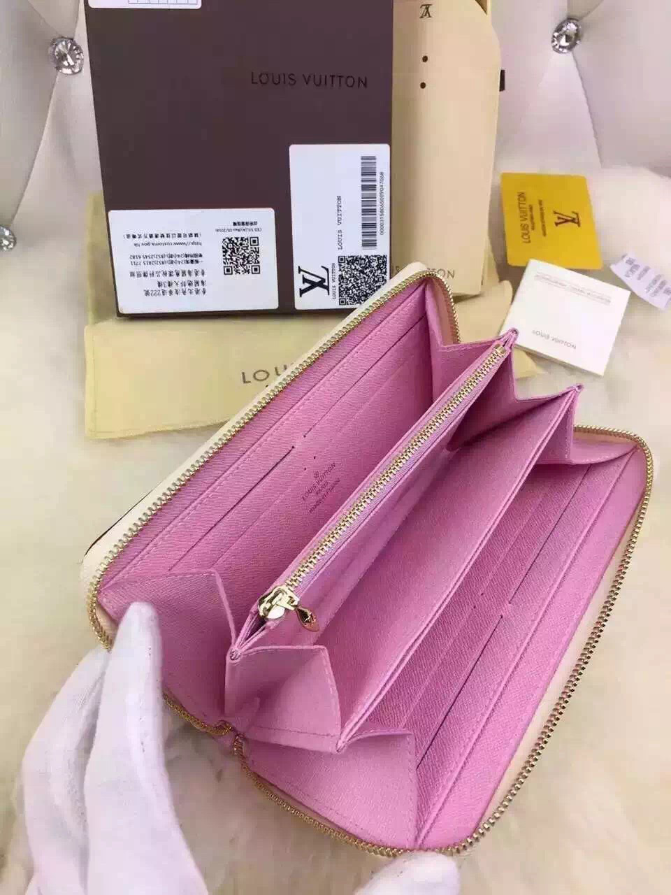 l0vis Vvtt0n m60049 white color wallet_19 x 10 x 1 cm