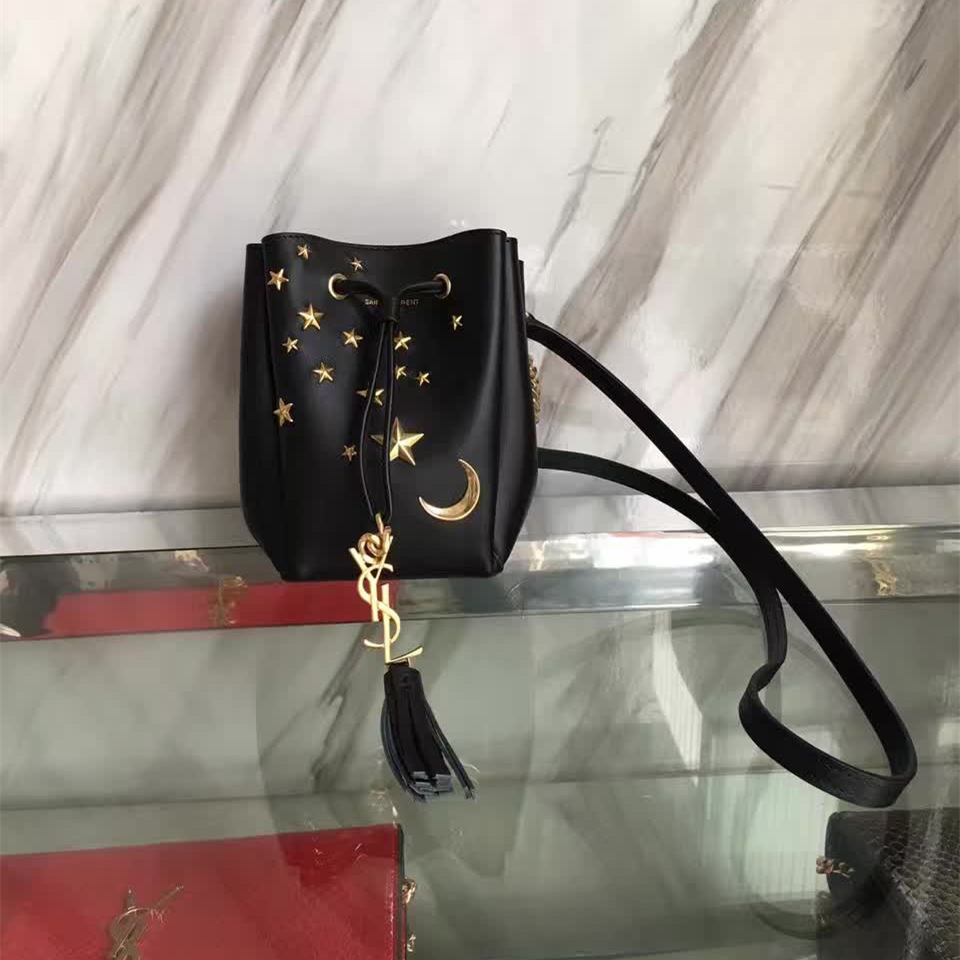 Y51 moon & star blk leather bucket bag 4813 16.5cm x 15cm x 10 cm