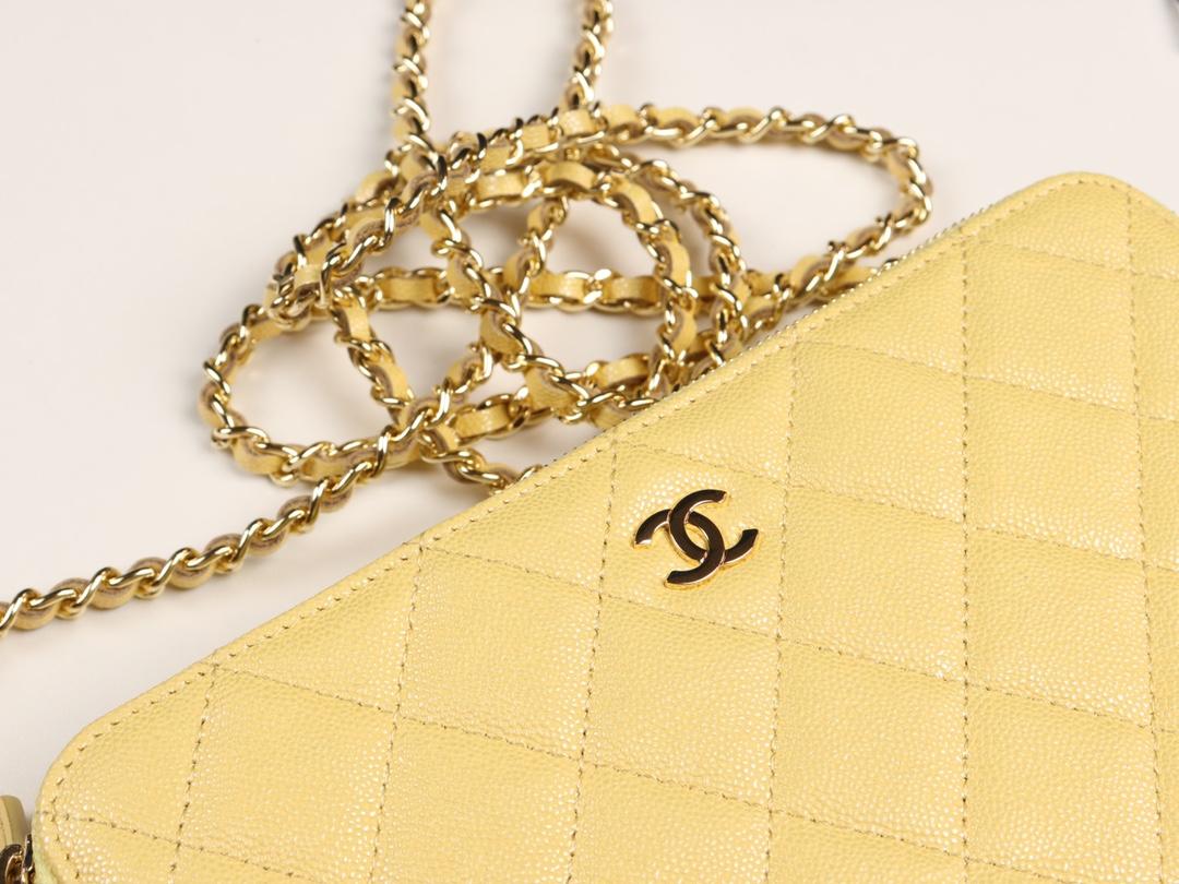 Ch**el 2019 new chain bag yellow
