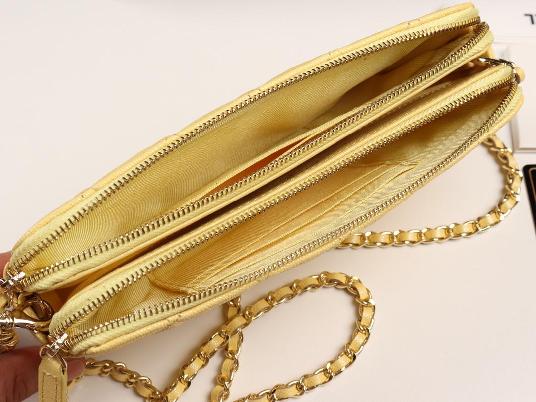 Ch**el 2019 new chain bag yellow