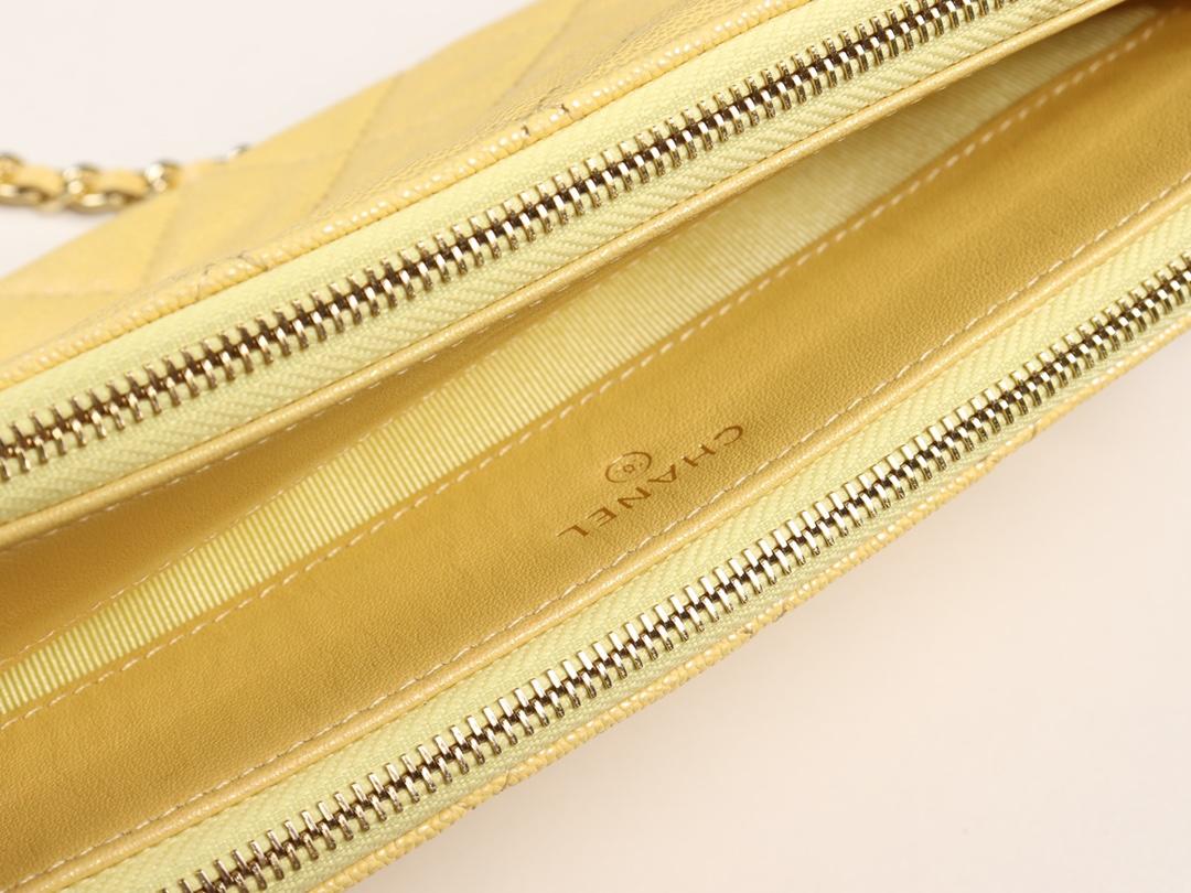Ch**el 2019 new chain bag yellow