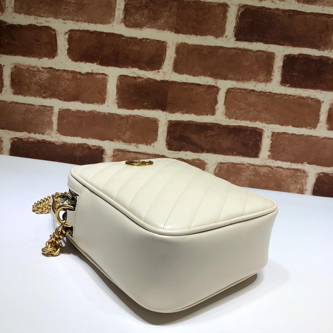 Gvc*1 shoulder bag chain bag white 16 x 18.5 x 7 cm