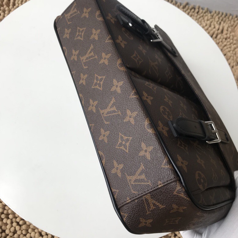LV men