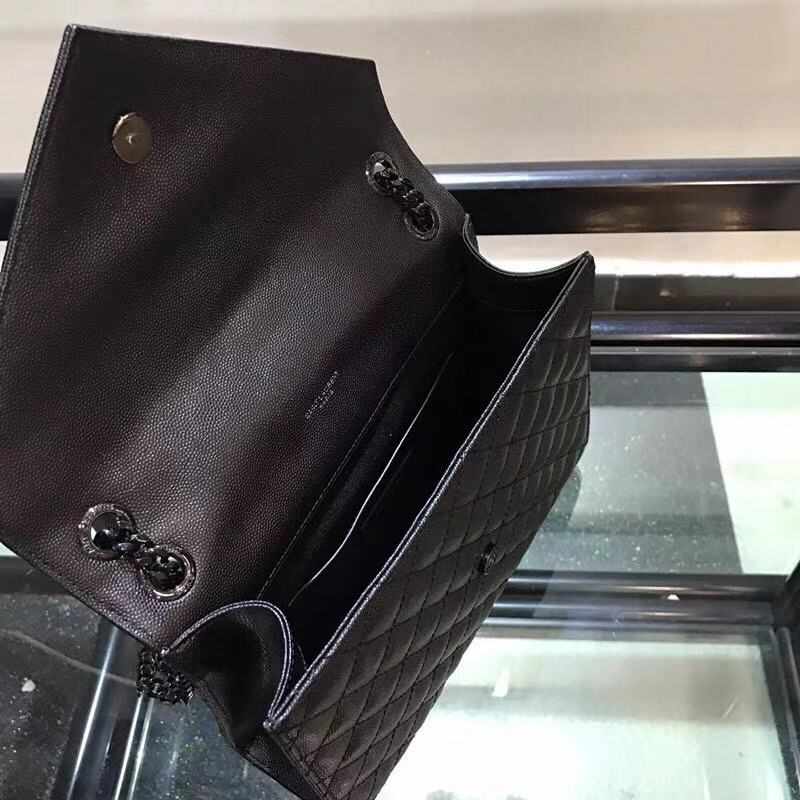 Y51 envelope medium bag all black 24x17.5x6cm