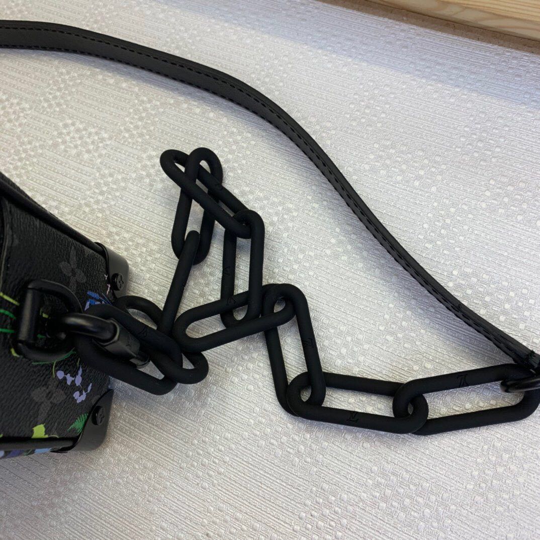 l0vis Vvtt0n mini soft trunk 18.5cm*13cm*8cm