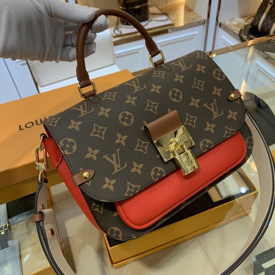 l0vis Vvtt0n message bag red  m44584 26.0 x 19.0 x 9.5 cm