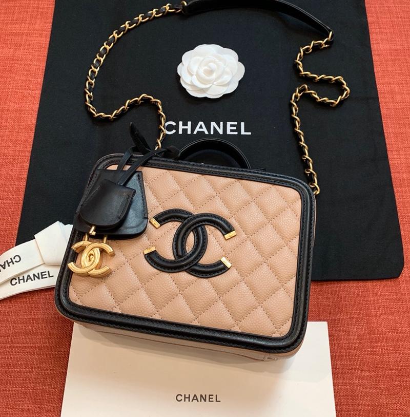 Ch**el chain camera bag 21cm-17cm