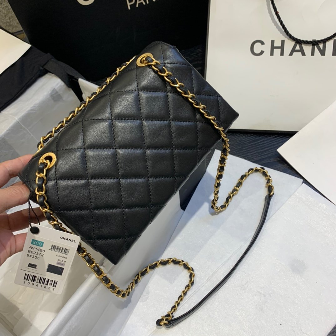 Ch**el small flap bag black 15 x 21 x 8cm