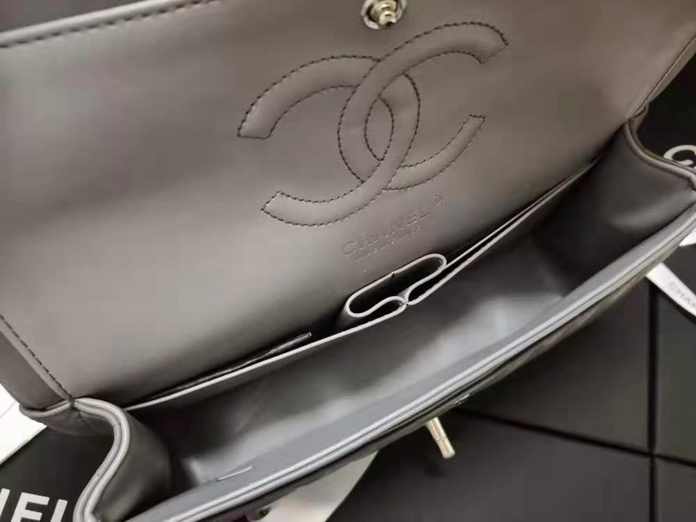 Ch**el lambskin chevron quilted 30cm flap bag grey with sliver hardware