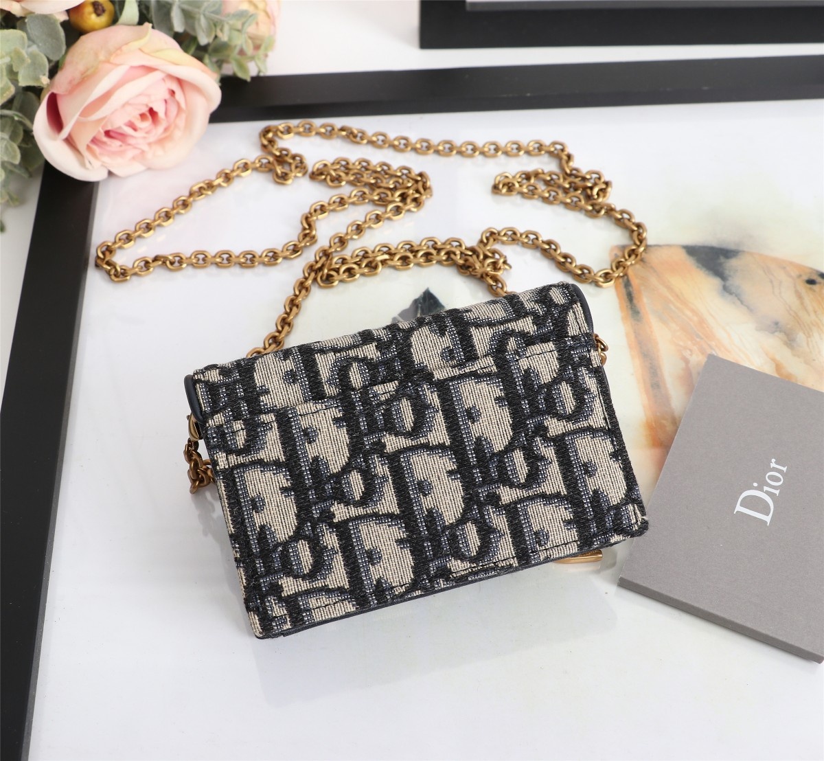 D10r saddle flap card holder blue D10r oblique jacquard s5611ctzq 10.5 x 7 cm