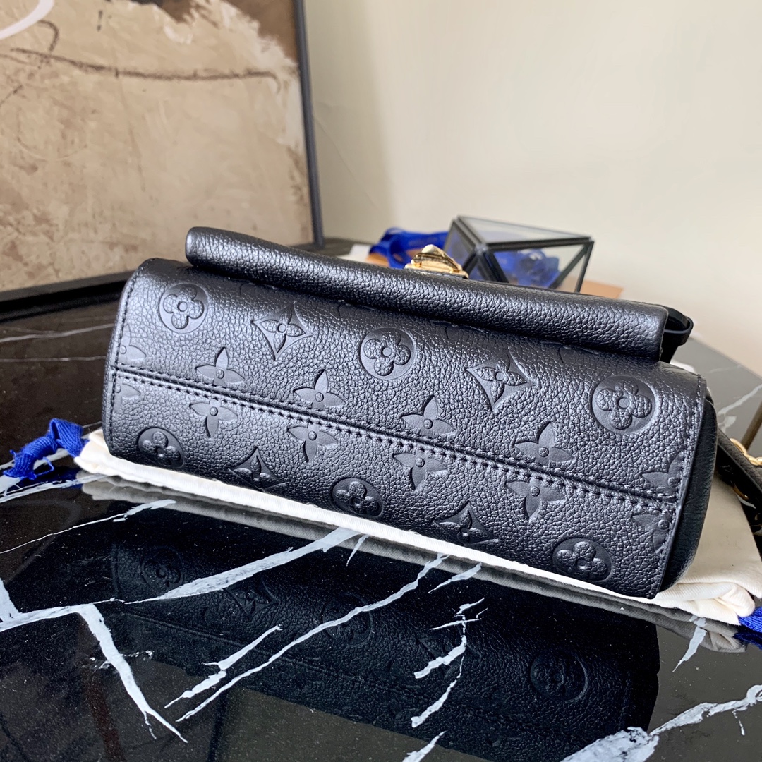 l0vis Vvtt0n vavin bb monogram empreinte leather black m44550 21 x 15 x 8 cm