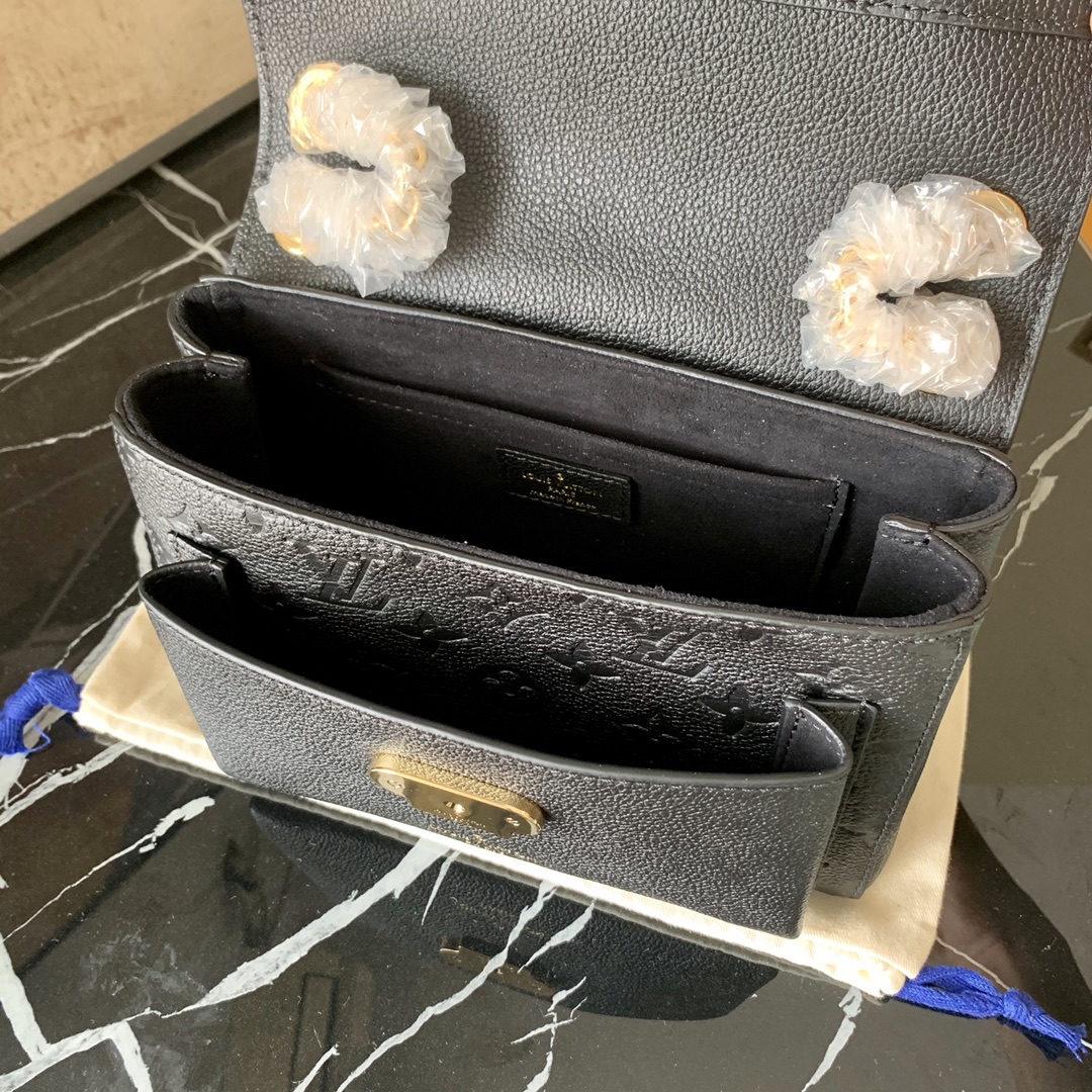 l0vis Vvtt0n vavin bb monogram empreinte leather black m44550 21 x 15 x 8 cm