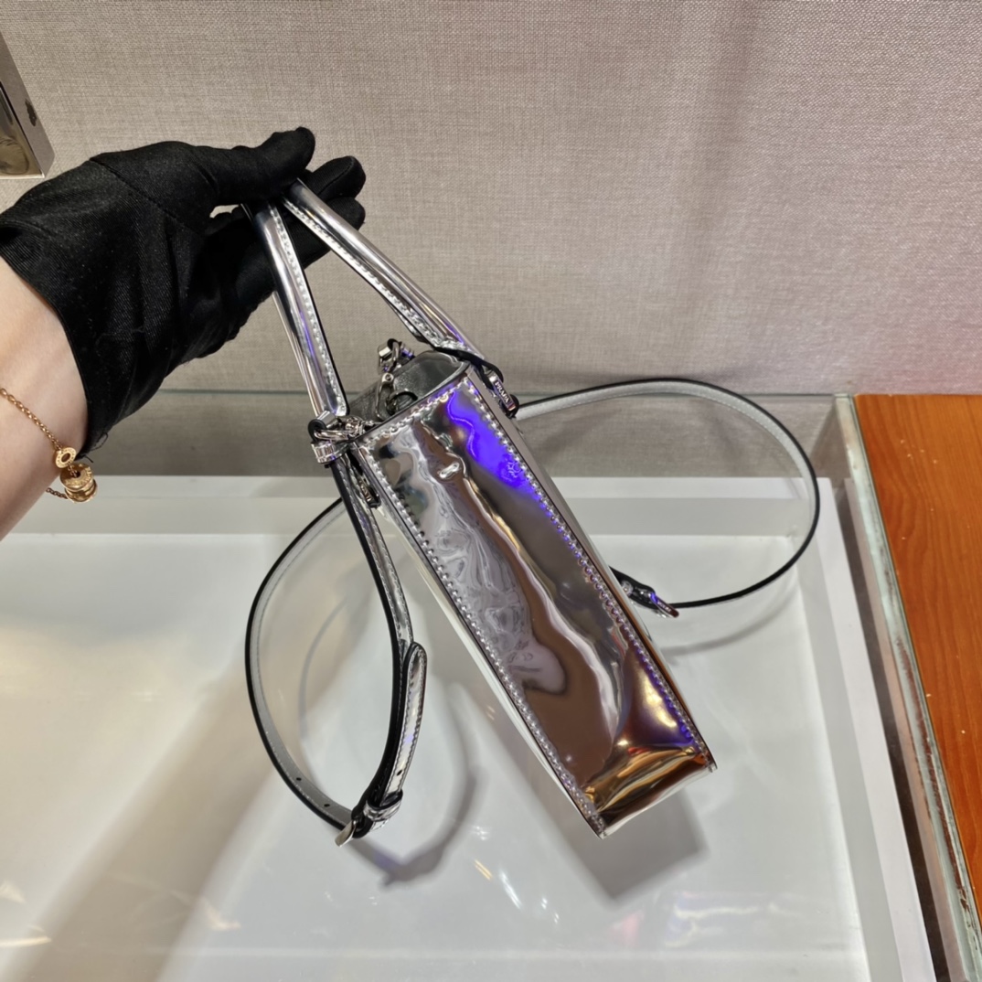 Pra*a small brushed leather tote silver 1ba331 15 x 17.5 x 5 cm