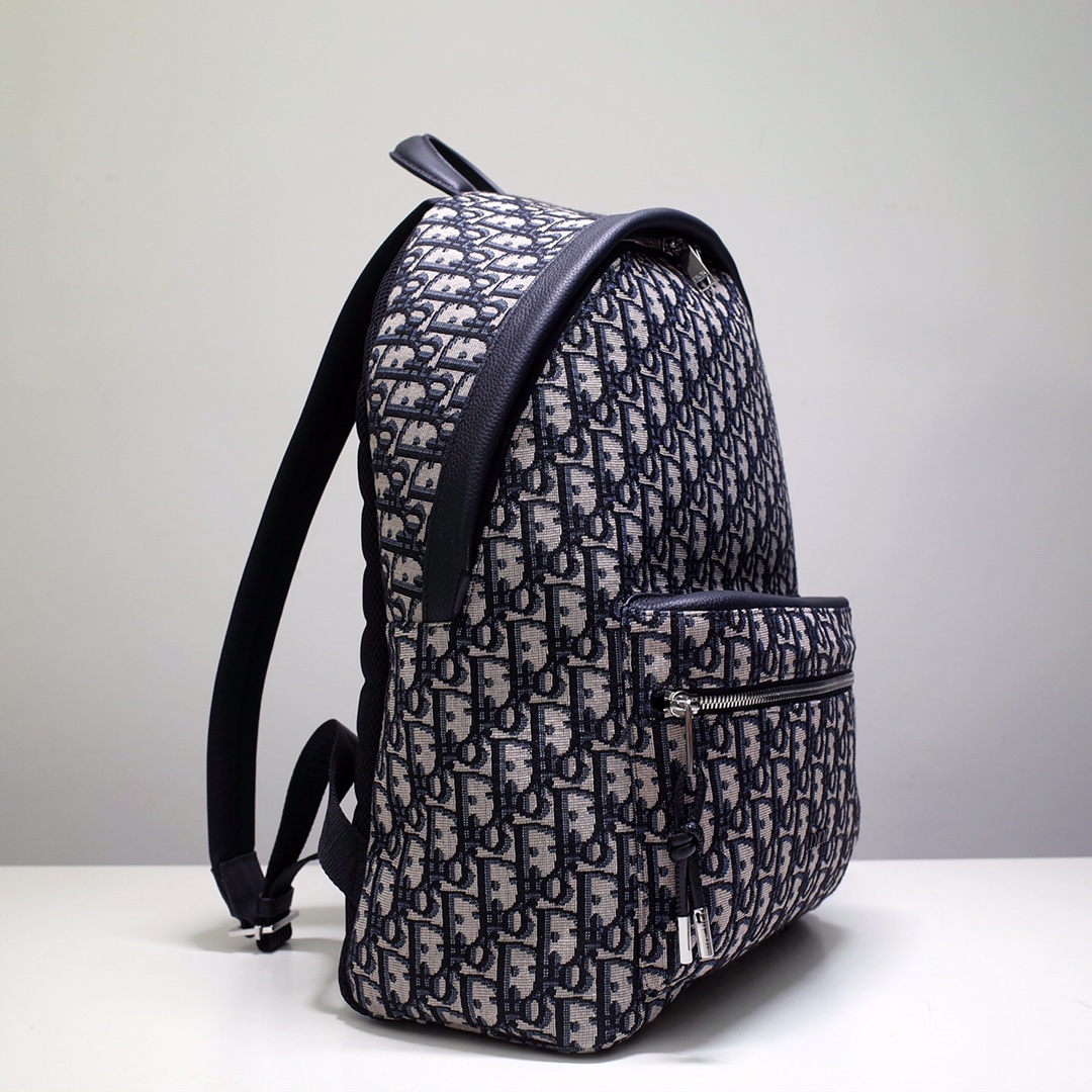 Gvc*1 rider small backpack oblique jacquard 1voba095yky 29 x 12 x 32 cm