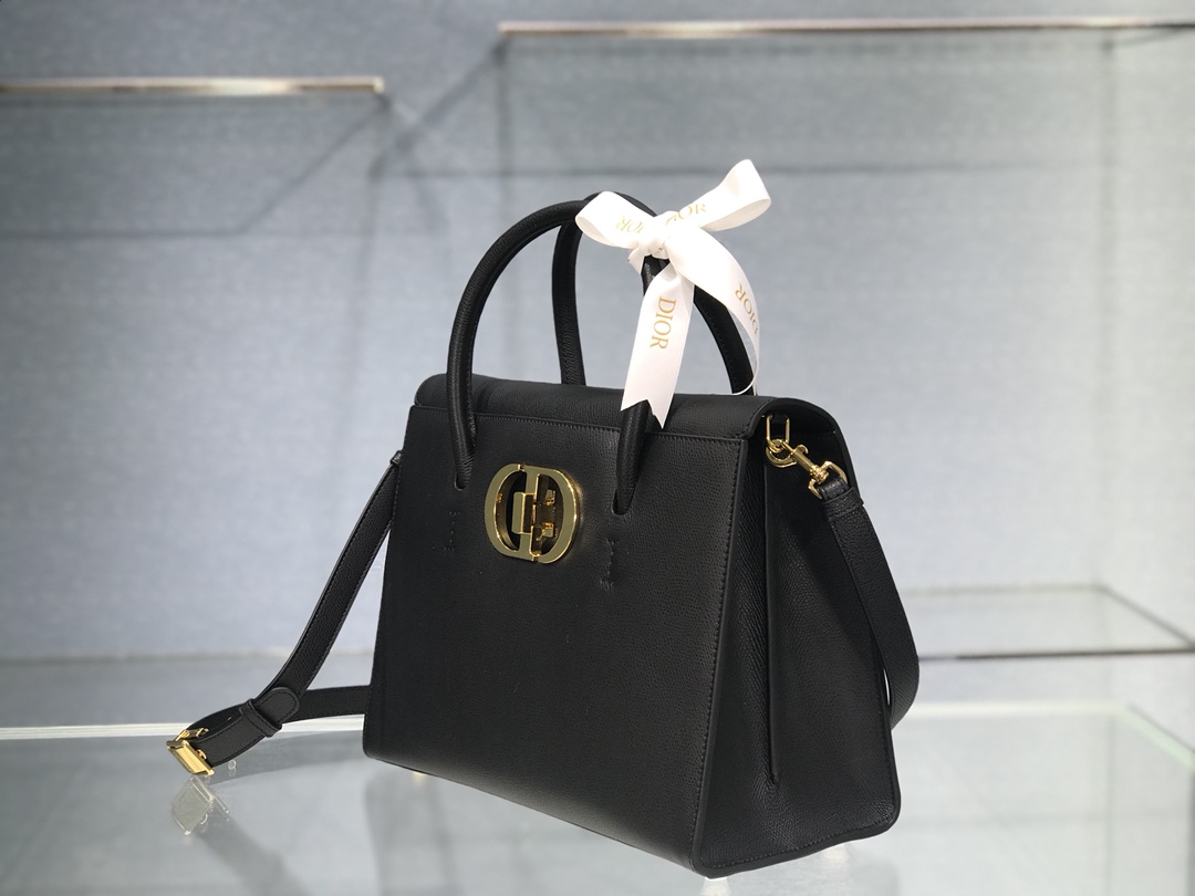 D10r medium st honorÉ tote black grained calfskin m9321umba  25 cm x 19 cm x 12 cm