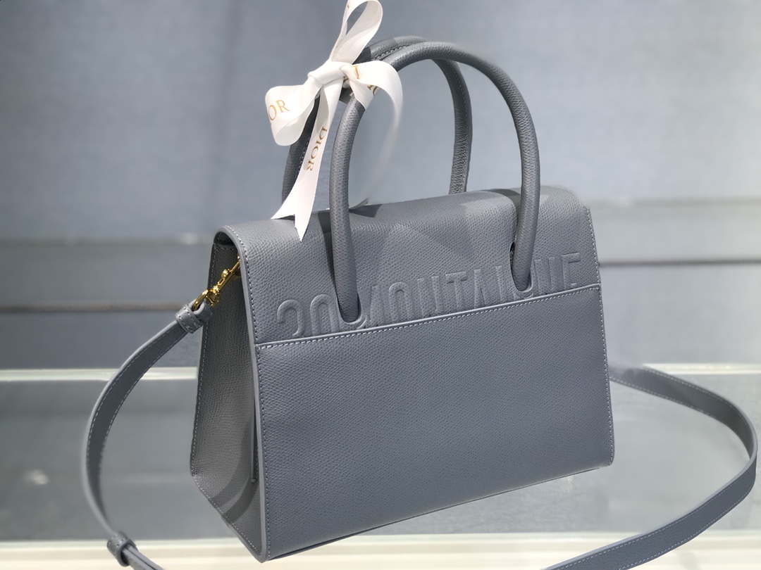 D10r medium st honorÉ tote gray grained calfskin m9321umba 25 x 19 x 12 cm