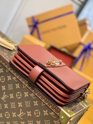 l0vis Vvtt0n rendez-vous calfskin red m57744 17.0 x 22.0 x 7.0 cm