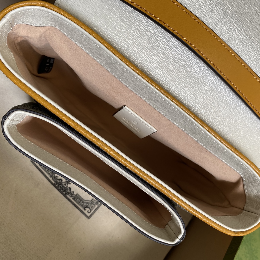 Gvc*1 padlock mini bag 658487 21 x 14 x 5 cm