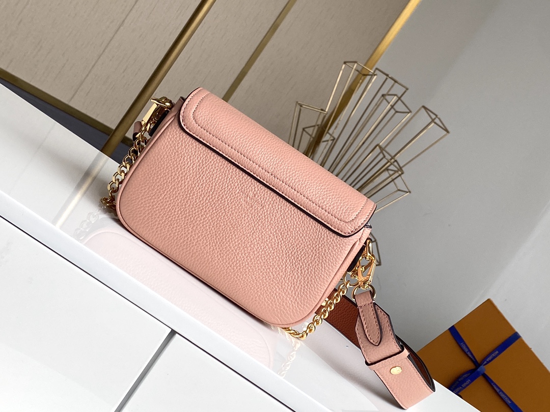 l0vis Vvtt0n lockme tender leather in rose water m58555 19 x 13 x 8 cm