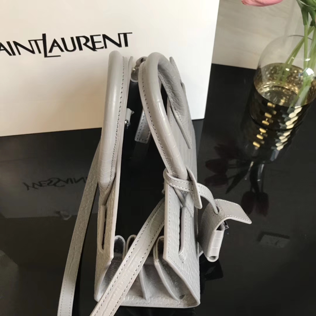 Y51 classic sac de jour nano in embossed crocodile shiny leather grey 392035 22 x 18 x 11 cm