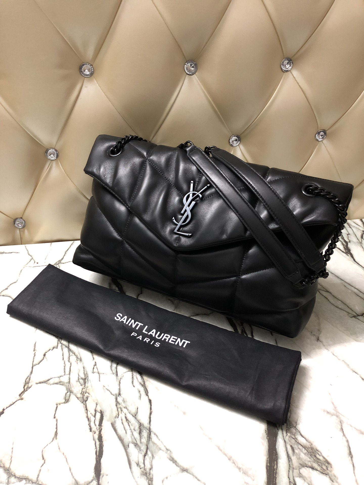 Y51 puffer medium bag in quilted lambskin black chain 5774751 35 x 23 x 13.5 cm