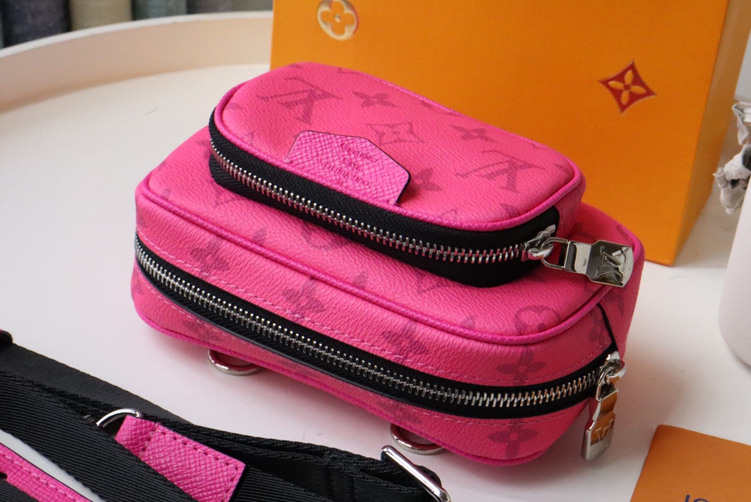 l0vis Vvtt0n outdoor pouch k45 fuchsia m30781 15 x 9 x 7 cm