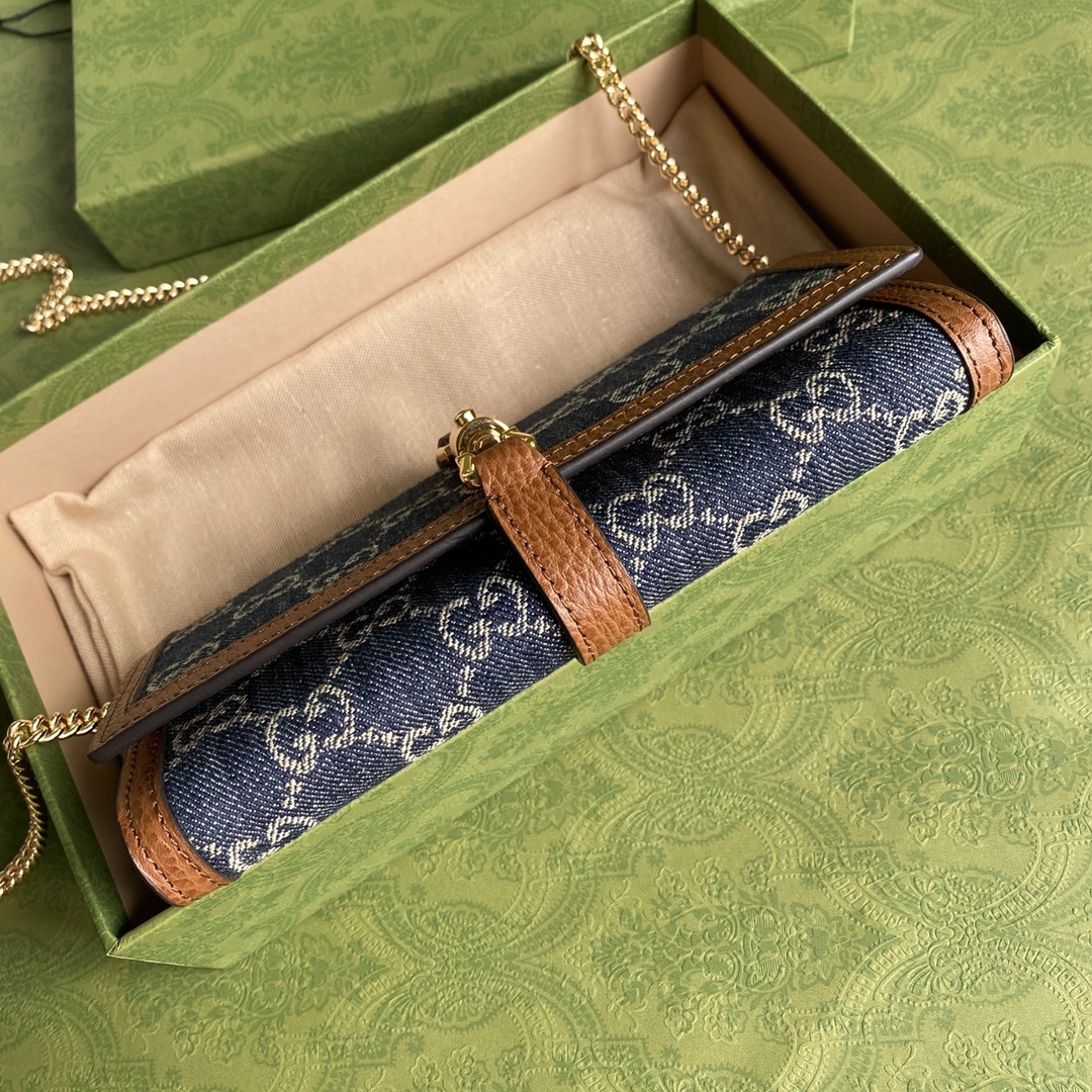 Gvc*1 jackie 1961 chain wallet blue and ivory ‎652681 19 x 10 x 3.5 cm