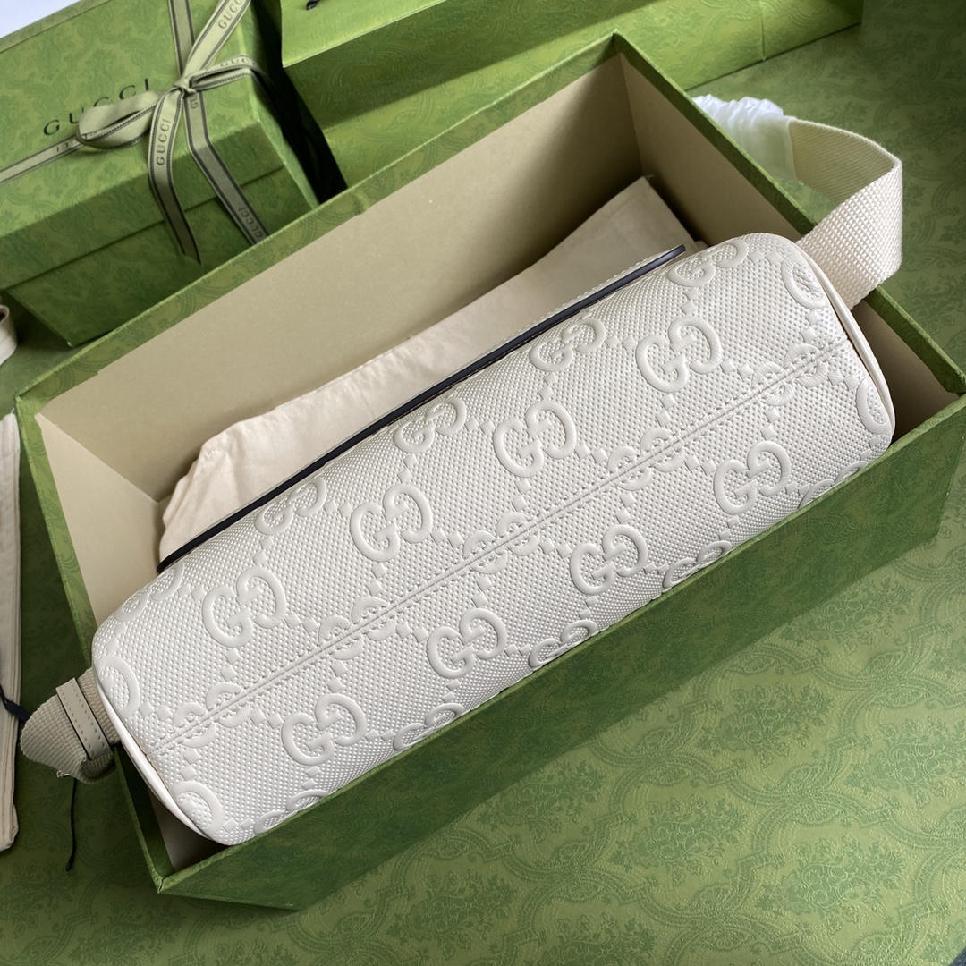 Gvc*1 gg embossed messenger bag white 658565 29 × 22 × 9.5 cm